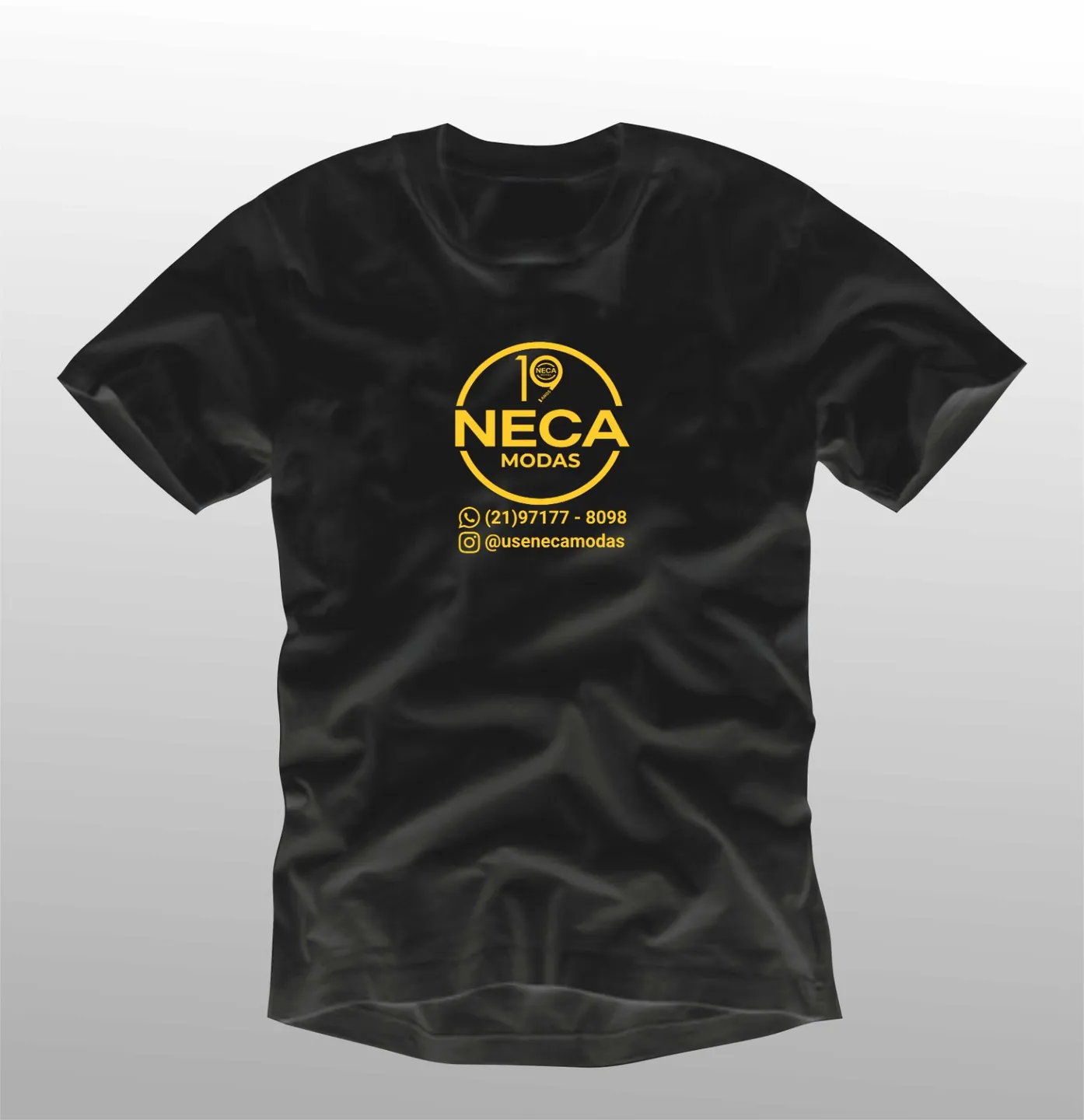 Camiseta preta Neca Modas com estampa amarela