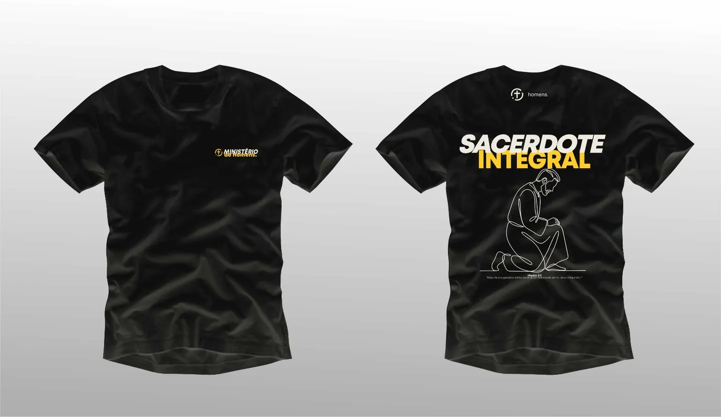 Camiseta Sacerdote Integral preta, frente e costas