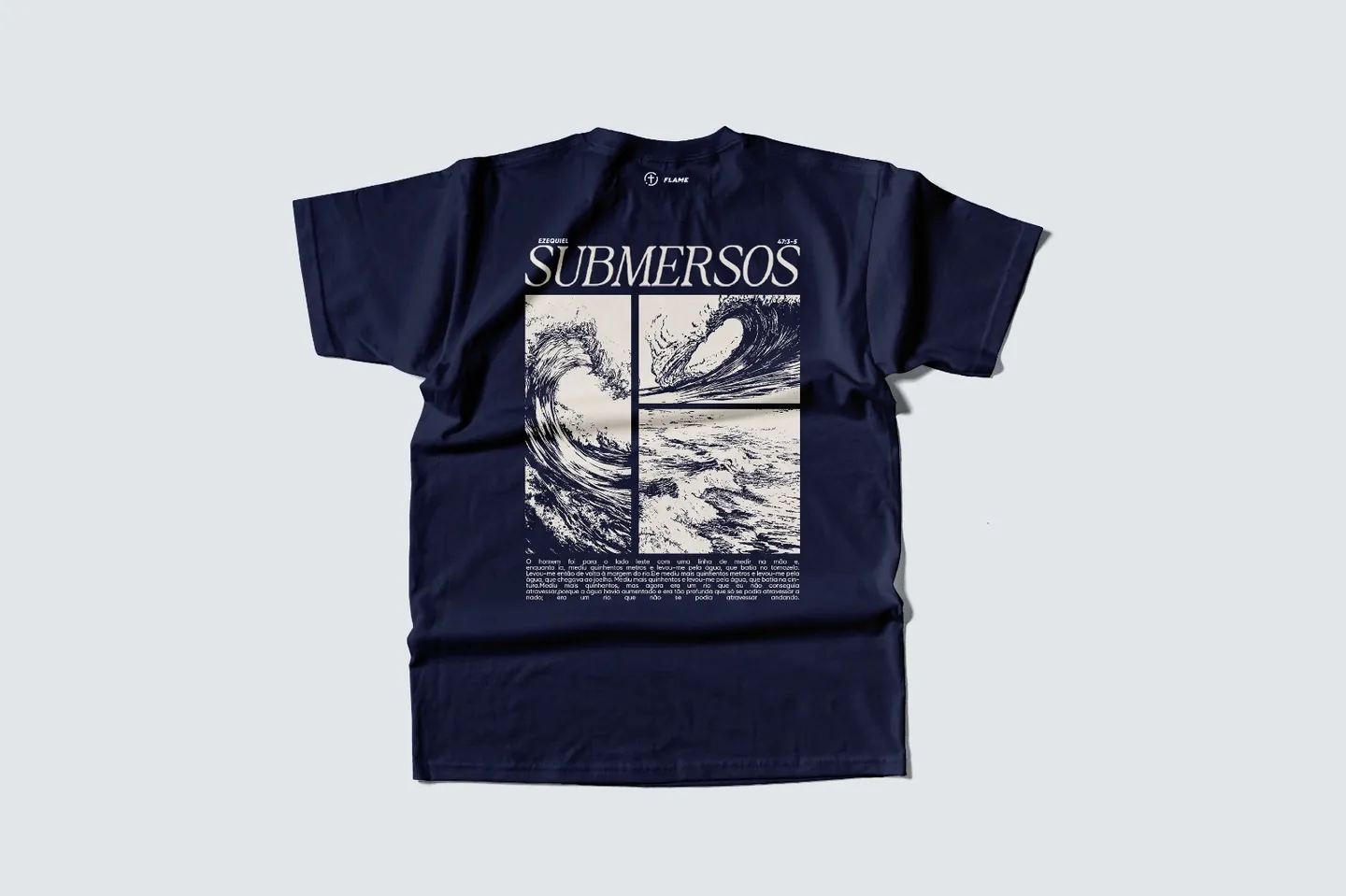 Camiseta Submersos azul-marinho com ilustração de ondas nas costas